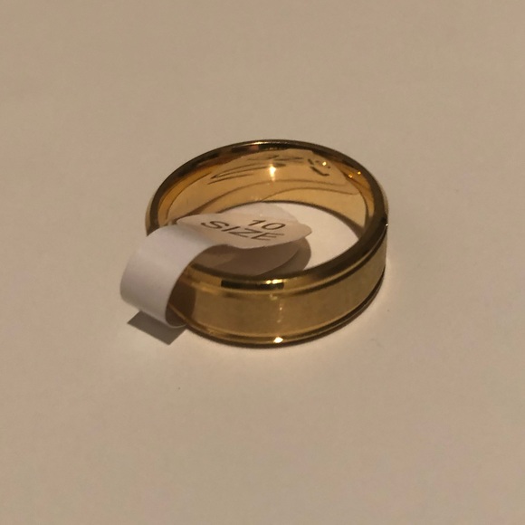 Men/Women Stainless Steel Titanium Ring Gold - Picture 2 of 6